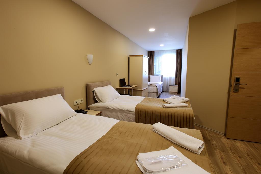 The Marist Hotel Kadikoy Istanbul Room photo